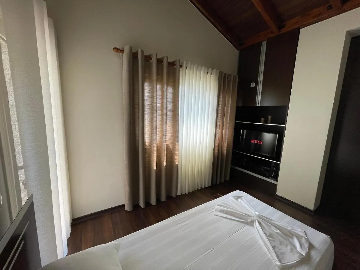 Vila Zahaj Vlorë 0*,  Albanië